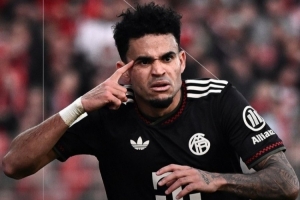 47分+66球！拜仁创造德甲历史上半程最佳战绩，社媒晒海报庆祝