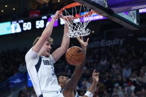 官网新秀榜：弗拉格&克尼佩尔继续排前二 开拓者双向乐福杀进榜单