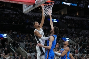 键盘侠|没人能连续击败雷霆4次！马刺vs雷霆来个季后赛抢七吧