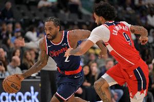 精准制导模式！伦纳德三分11中7砍33+3+4断 几次顶住奇才反扑