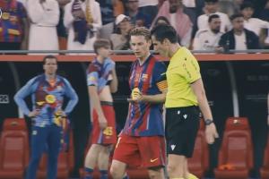 西超杯裁判录音：进1球补时加1分钟；德容铲到姆巴佩胫骨，红牌！