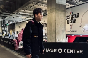 撞到脑袋一度伤退！杨瀚森晒照：问题不大 谢谢大家关心✊