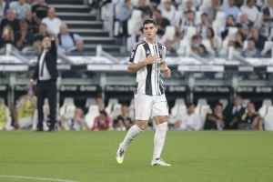 斯基拉：博洛尼亚、维罗纳、热那亚和帕尔马有意尤文中场阿季奇