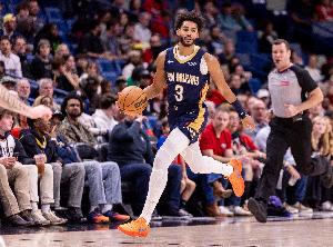 状态不佳！普尔7中2仅拿7分2板2助 关键时刻坐板凳