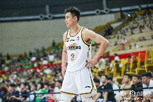 手凉！赵继伟半场5投仅1中拿到2分4板3助 三分3中0