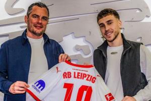 铁腚！图片报：格鲁达为加盟莱比锡驾车11小时1052公里到德国体检