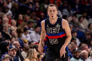 三分9中6！邓罗：上次对阵他们我8中0 但一切都会回归常态