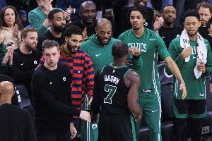 杰伦·布朗：塔图姆的恢复还算顺利 他要做出对自己最有利的决定