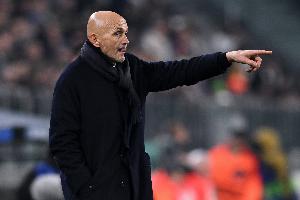 斯基拉：斯帕莱蒂感到恼火，他想要一名身体强壮的中锋却未能如愿