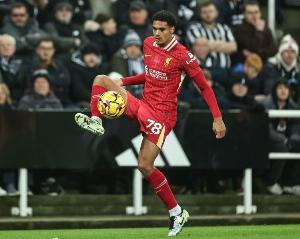 英媒：利物浦防线面临缺人局面，建议今夏签回旧将宽萨