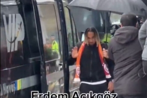 记者：博伊已经抵达伊斯坦布尔，即将租借回归加拉塔萨雷