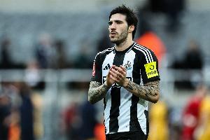 希勒：若纽卡没法踢欧冠或失去竞争力，托纳利可能被挖角