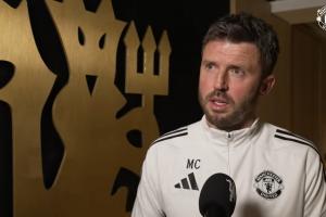 卡里克：球队现在氛围超群这是装不出来的 热刺给曼城制造了麻烦