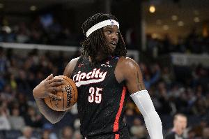 确实打得好！罗威替补6中6超高效拿下13分7板2助3帽