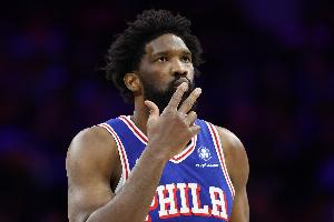 能投能杀伤！恩比德半场7中4拿到17分6板1助 罚球8中6