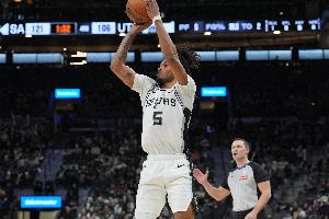 31分51秒！卡斯尔40分三双用时历史第二短 仅次于哈登的29分34秒