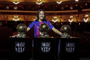 邦马蒂：我早餐食谱是小麦吐司，牛油果、奶酪、燕麦咖啡和奇异果