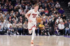 三分6中6砍22分！亚库乔尼斯：每次上场我都会尽力做到最好