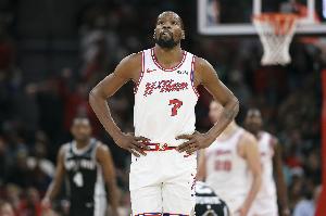 杜兰特：有人问我是否能再打五年 那可是很长的时间 我现在都37了