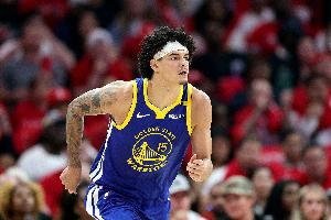 几成巴特勒？桑托斯近7场场均15分5.1板3.1助 投篮命中率62.7%